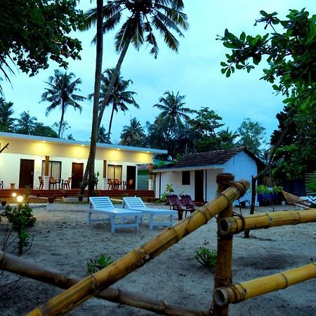 Marari Phoenix Beach Homestay Марарікулем Екстер'єр фото