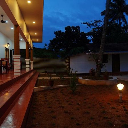 Marari Phoenix Beach Homestay Марарікулем Екстер'єр фото