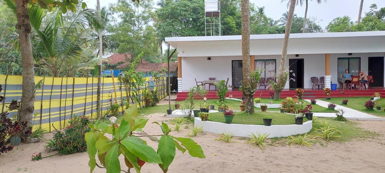 Marari Phoenix Beach Homestay Марарікулем Екстер'єр фото